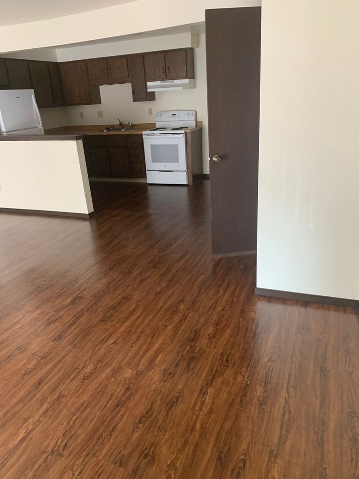 Triangle Hill Apts - Photo 3 of 18