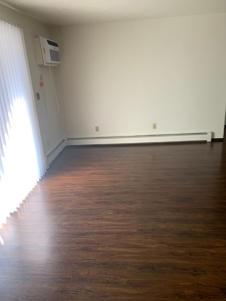 Triangle Hill Apts - Photo 6 of 18