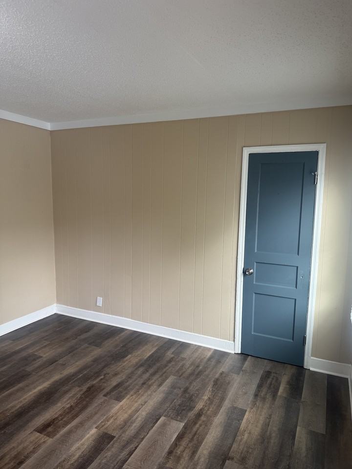 1461 Wilson St #1 - Photo 2 of 10