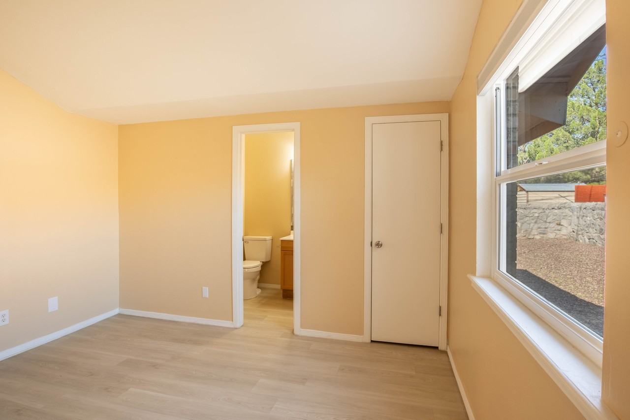 623 Paula Pl #1 - Photo 4 of 18