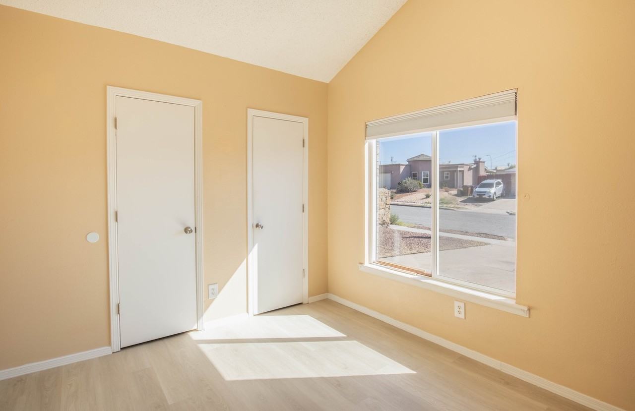 623 Paula Pl #1 - Photo 6 of 18