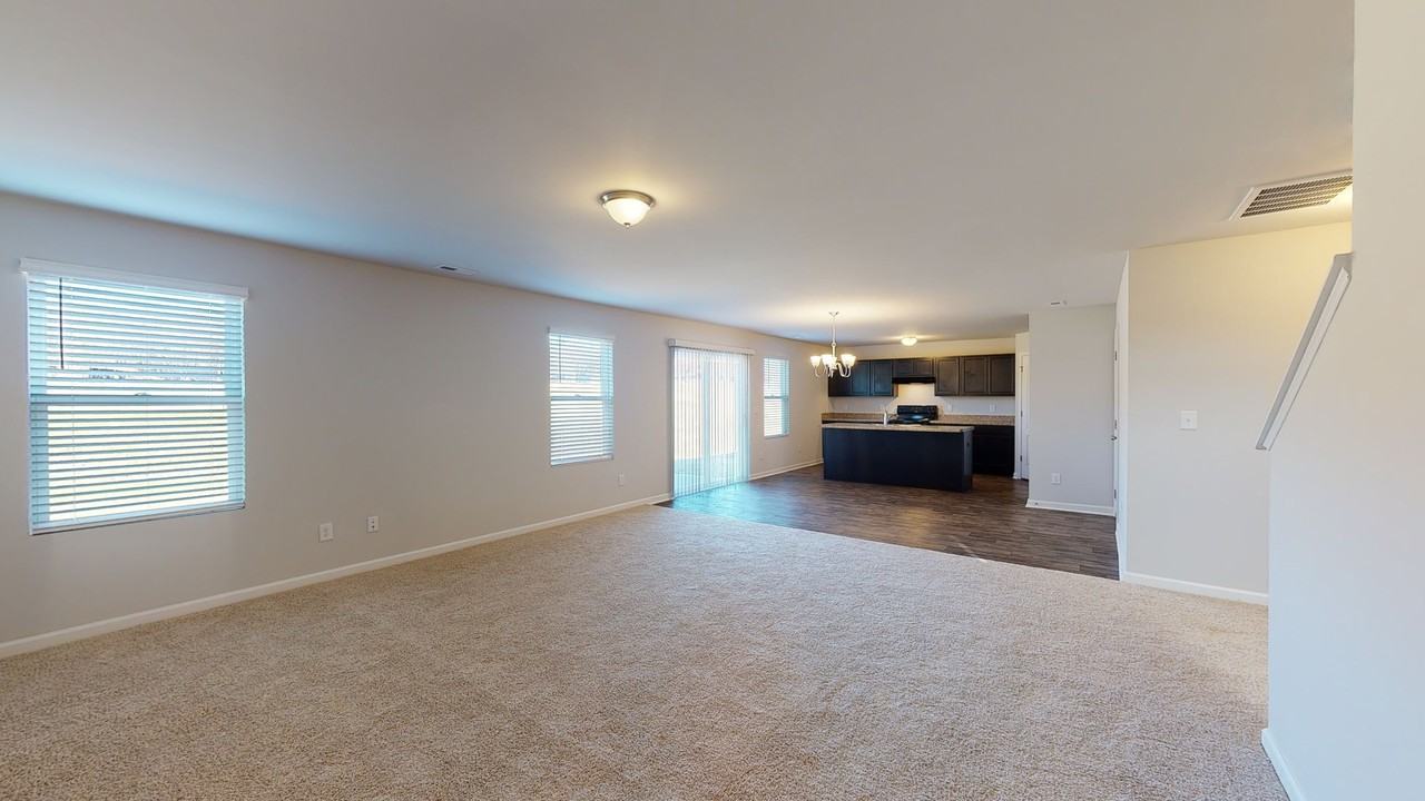 129 Maple Tree Ln #1 - Photo 4 of 40