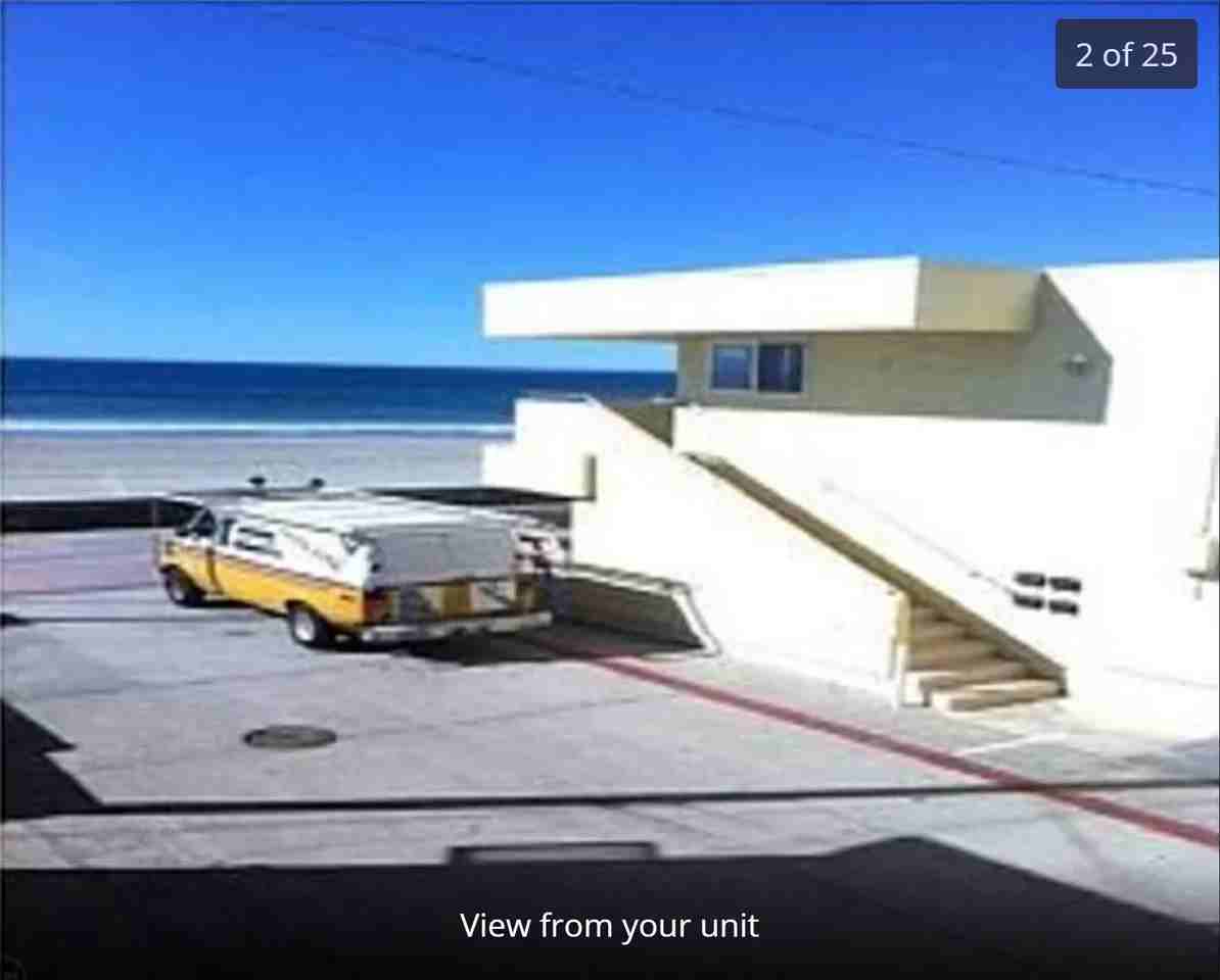 712 1/2 Zanzibar Court - Photo 2 of 20
