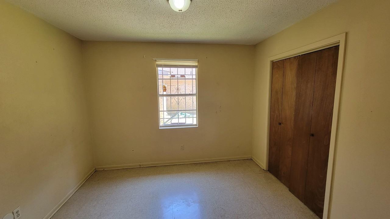 3136 Seminole Dr #1 - Photo 5 of 11