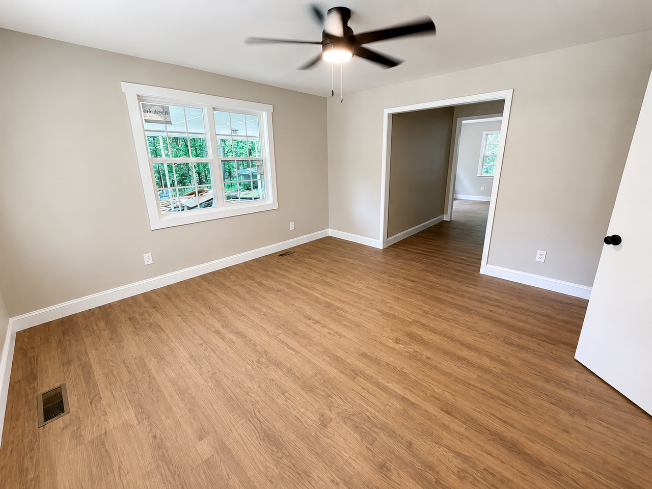 631 Medlin Rd Nw #1 - Photo 3 of 10