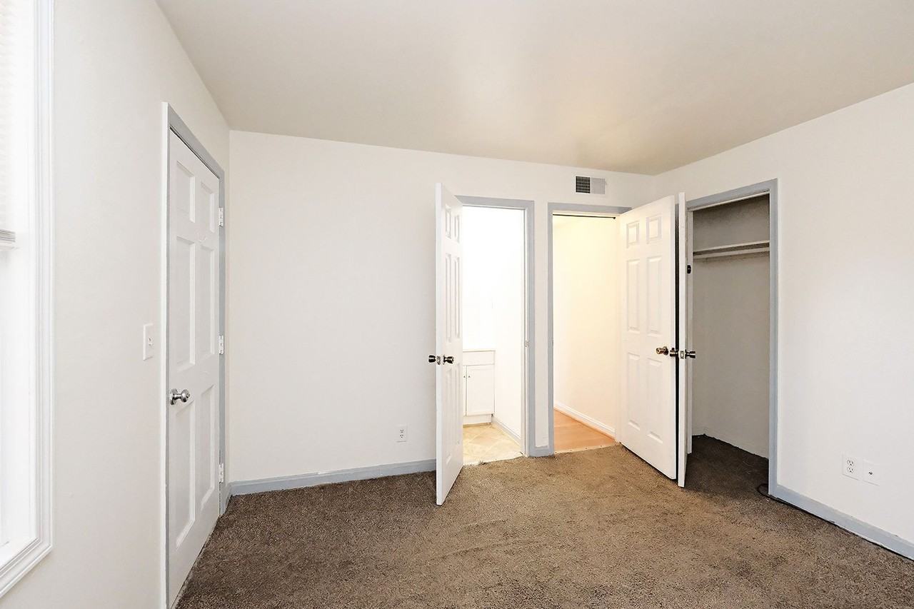 108 Jefferson Hwy #5 - Photo 4 of 6