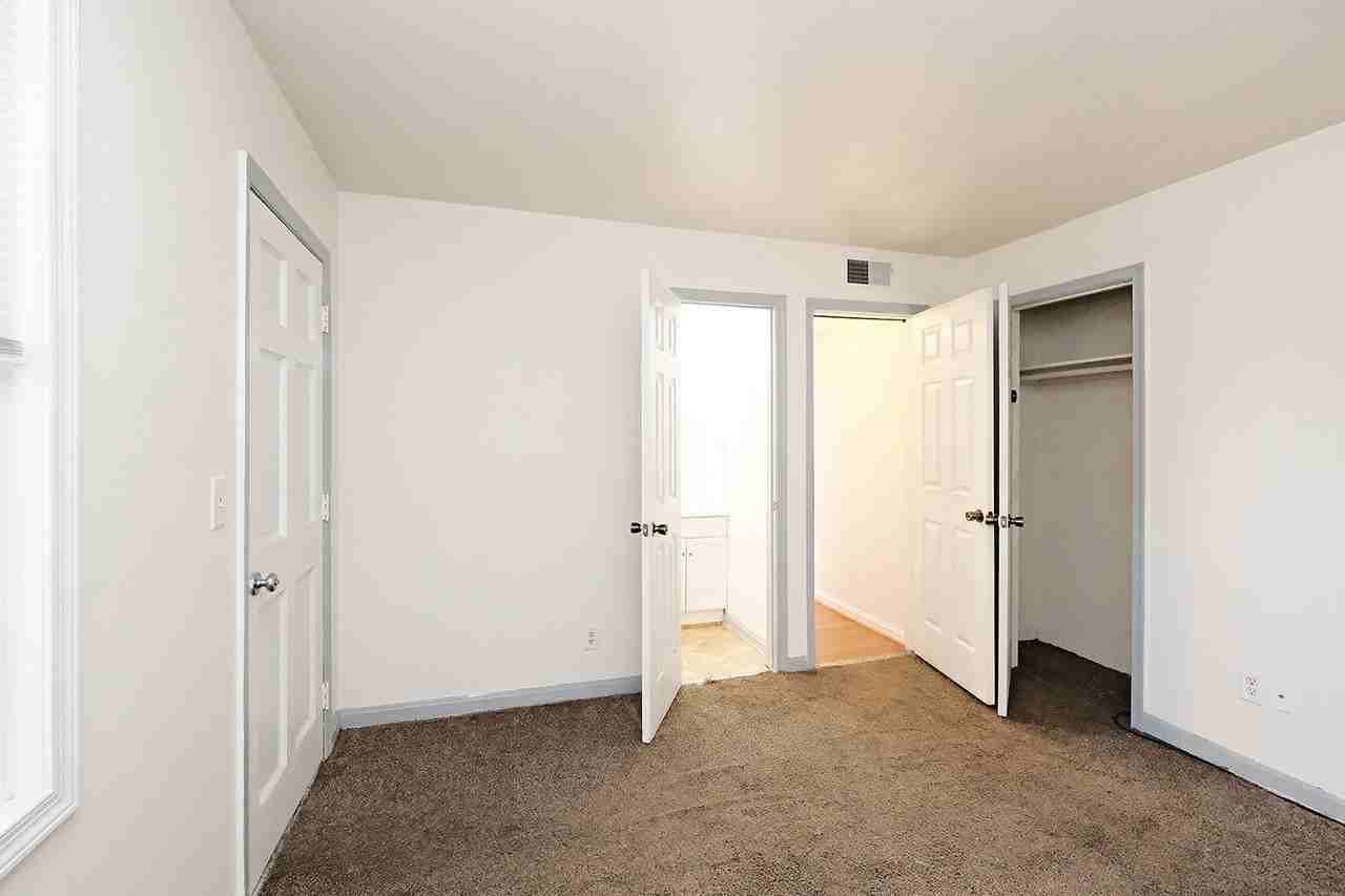 108 Jefferson Hwy #11 - Photo 3 of 5
