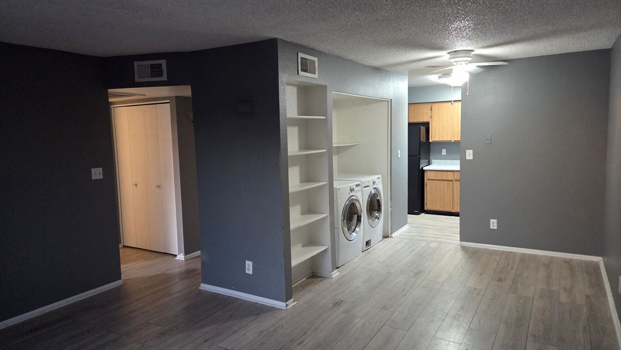 2920 E Cicero St - Photo 2 of 15