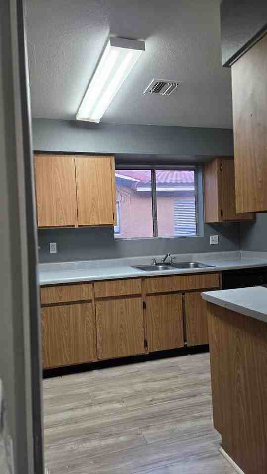 2920 E Cicero St - Photo 4 of 15