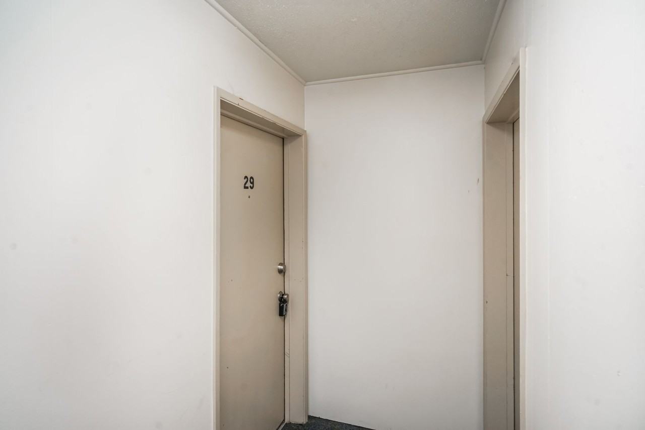 The Riviera Apartments - Photo 4 of 19