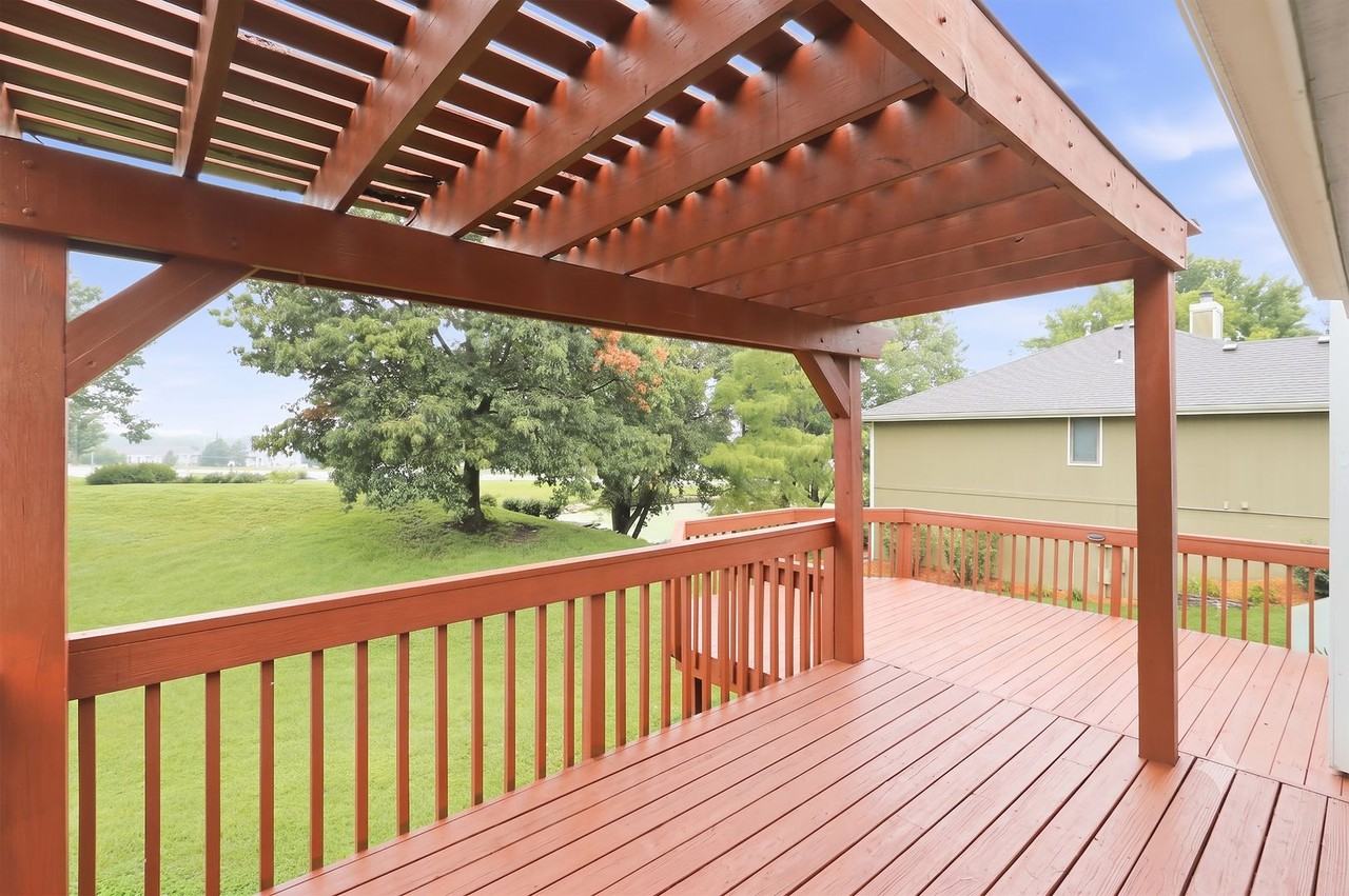 3611 Sw Red Hawk Ct - Photo 4 of 32