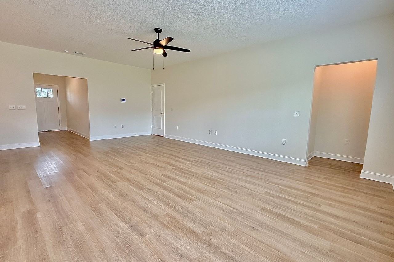 535 Abode Ave - Photo 3 of 44