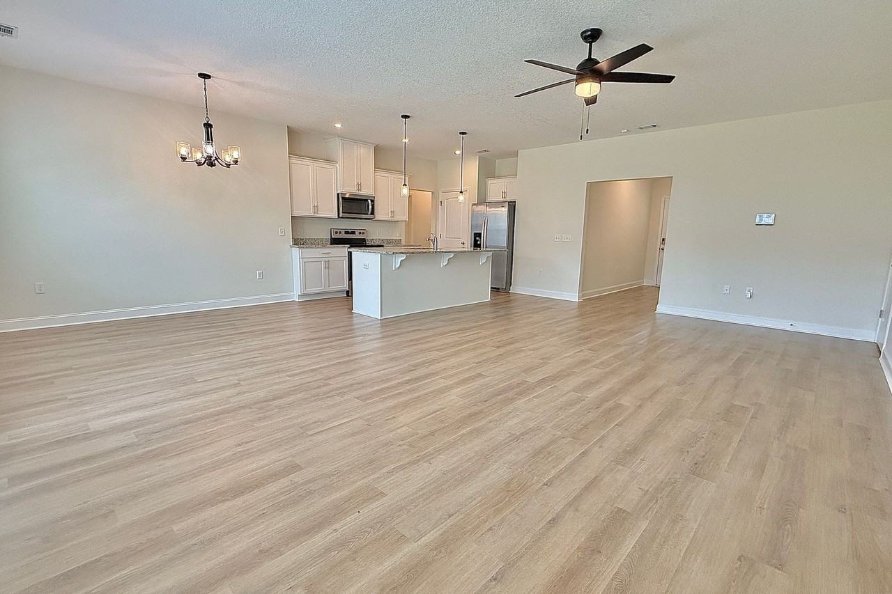 535 Abode Ave - Photo 4 of 44