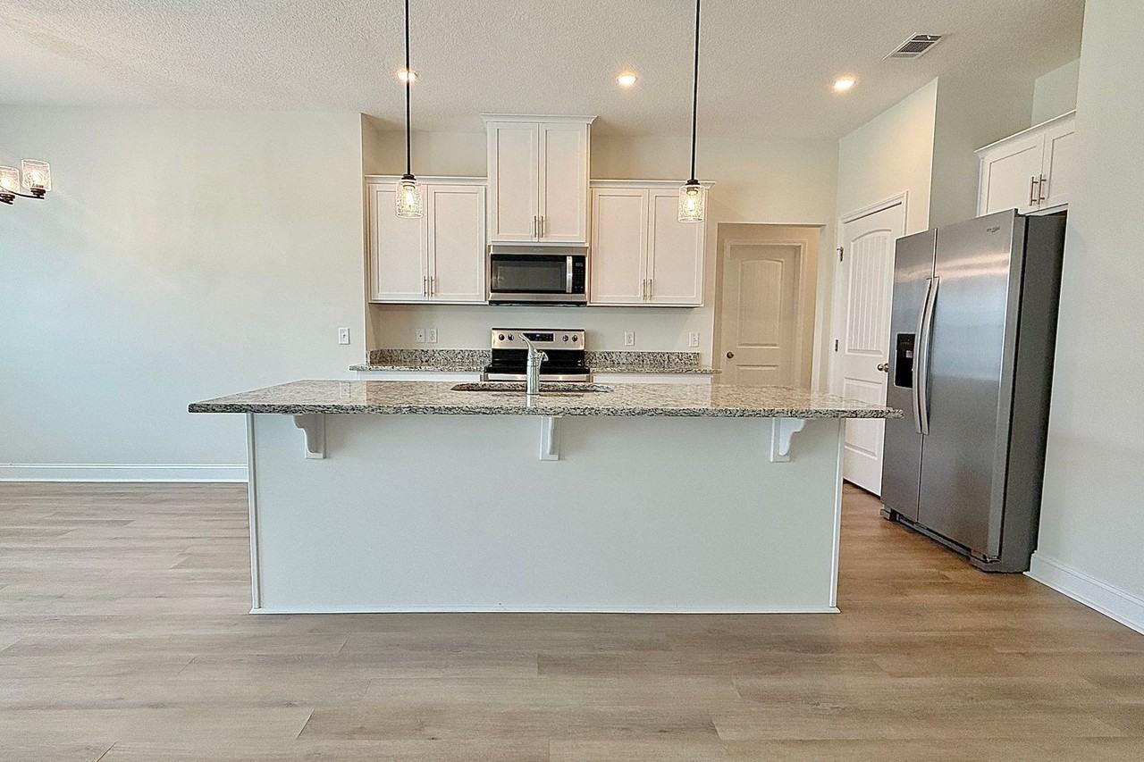 535 Abode Ave - Photo 5 of 44