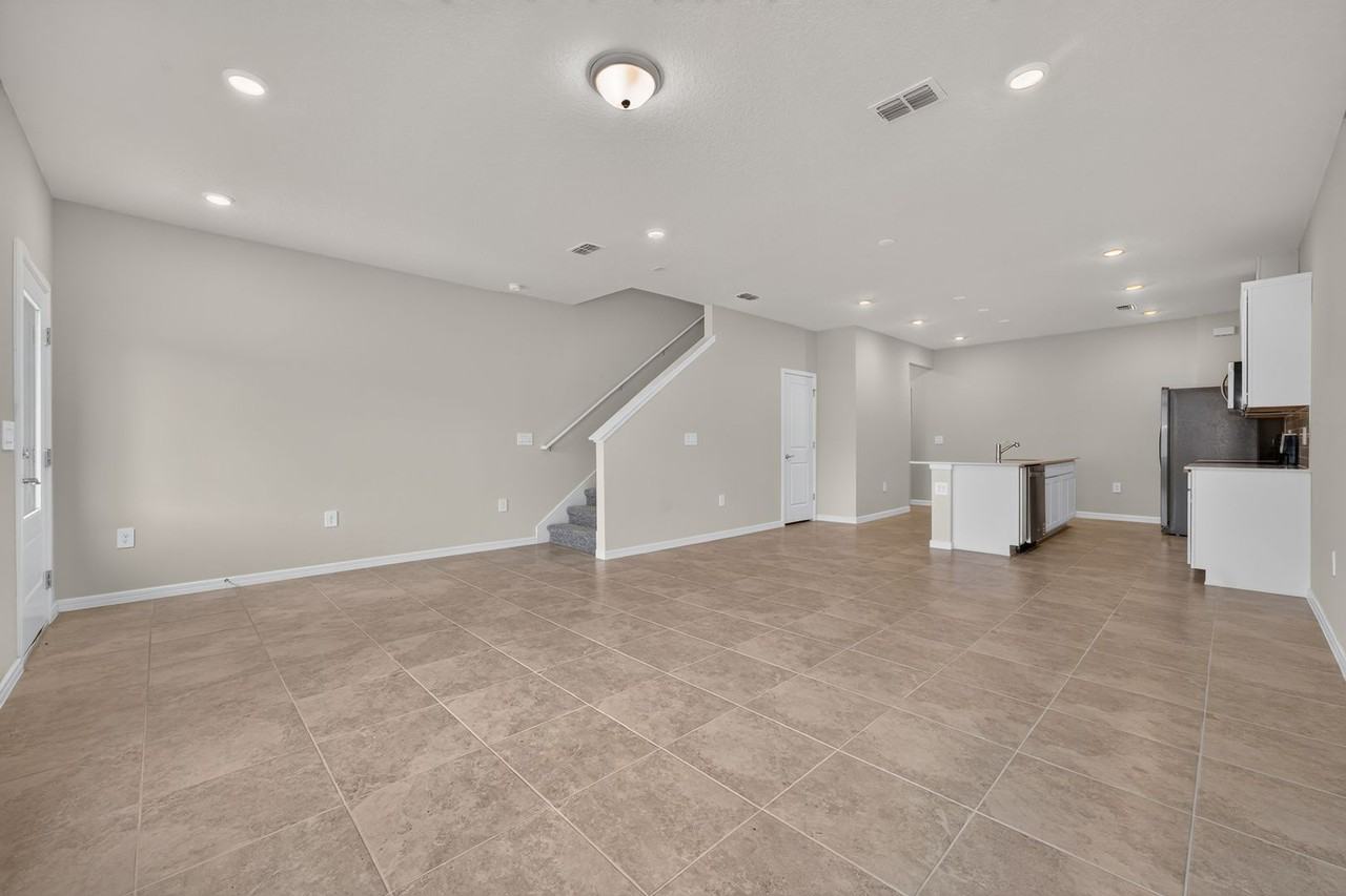 2356 Southbury Dr - Photo 6 of 24