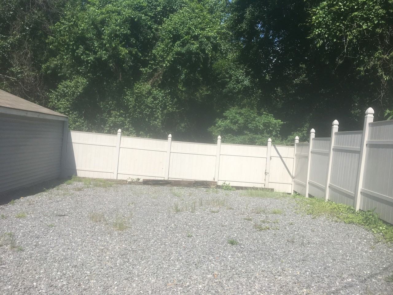 83 East St - Photo 3 of 14