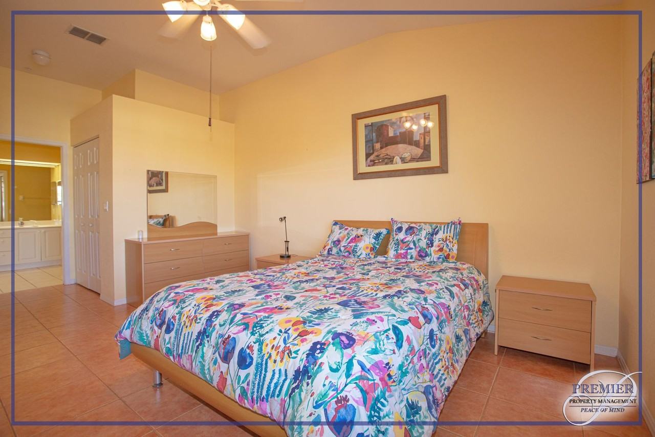 6855 Satinleaf Rd S #202 - Photo 7 of 36