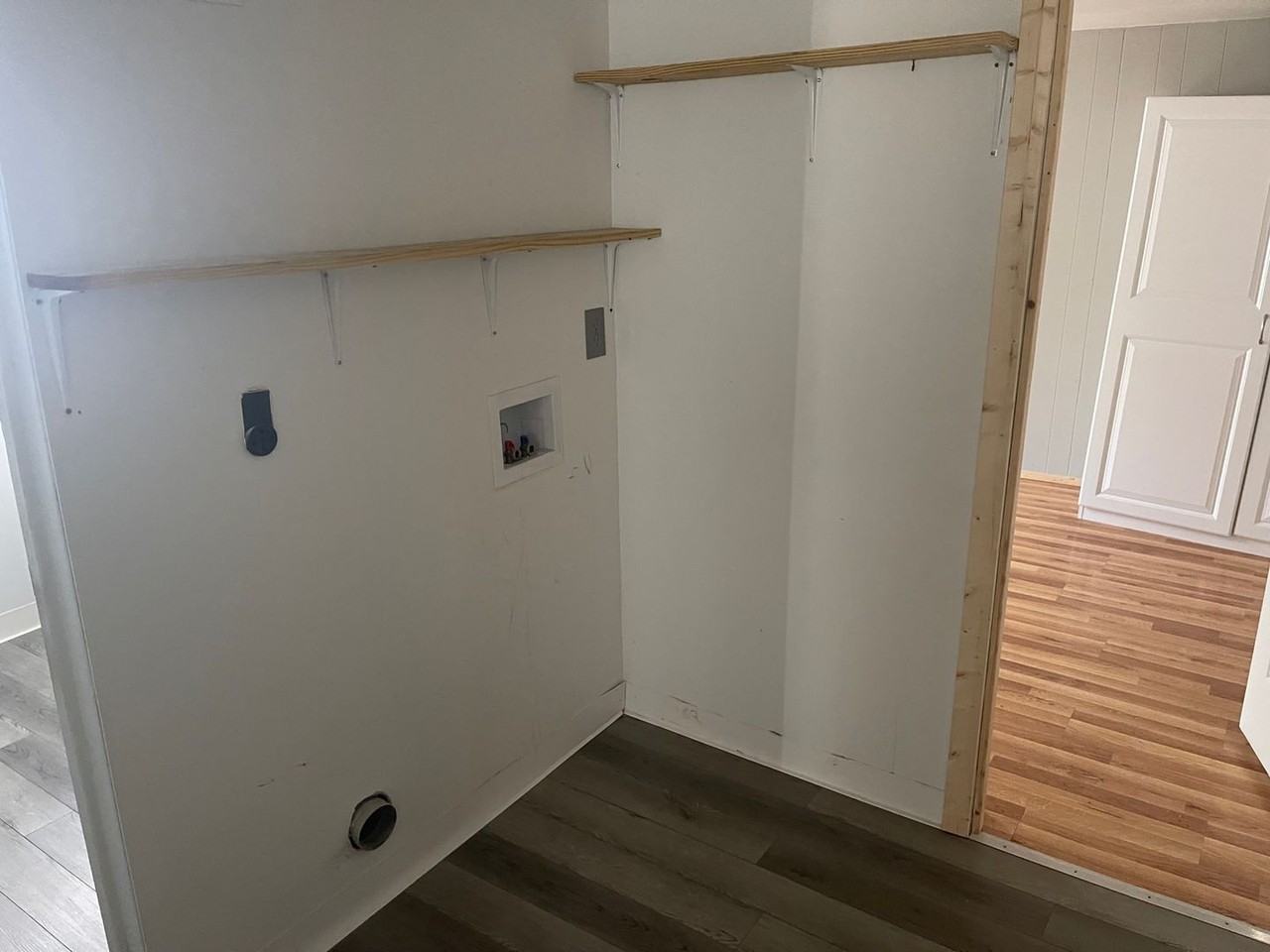 27 Goodluck Dr - Photo 5 of 7