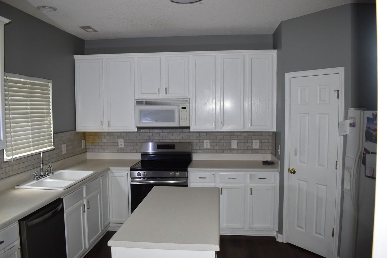 128 Hidden Springs Dr - Photo 3 of 13