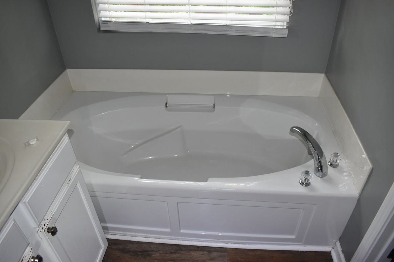 128 Hidden Springs Dr - Photo 7 of 13