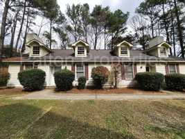 featured image of 1005 Lynn St
