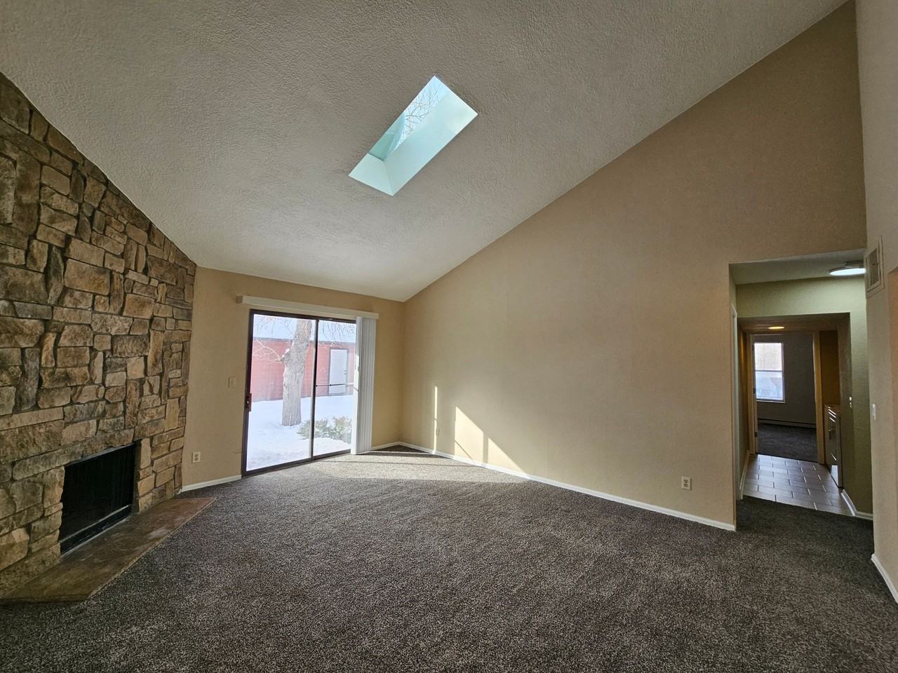 470 S Fenton St - Photo 4 of 50