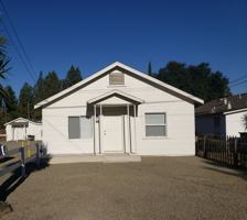 featured image of 1121 Kenwood Ave