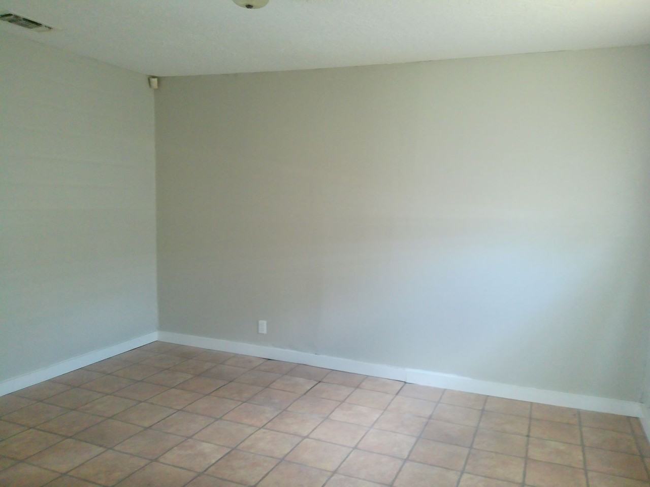 3549 Cypress St - Photo 4 of 7