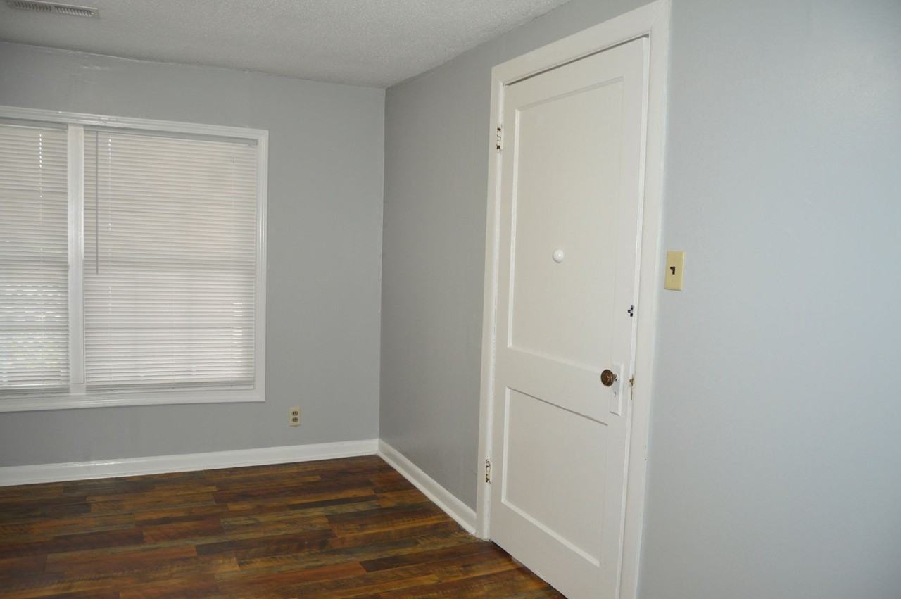 2010 Morgan Ave Sw - Photo 6 of 19