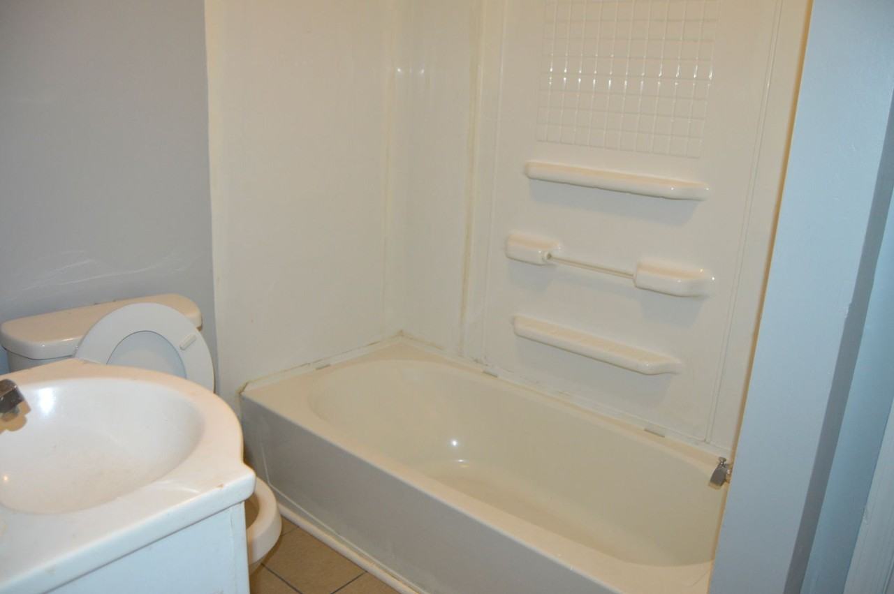2010 Morgan Ave Sw - Photo 7 of 19