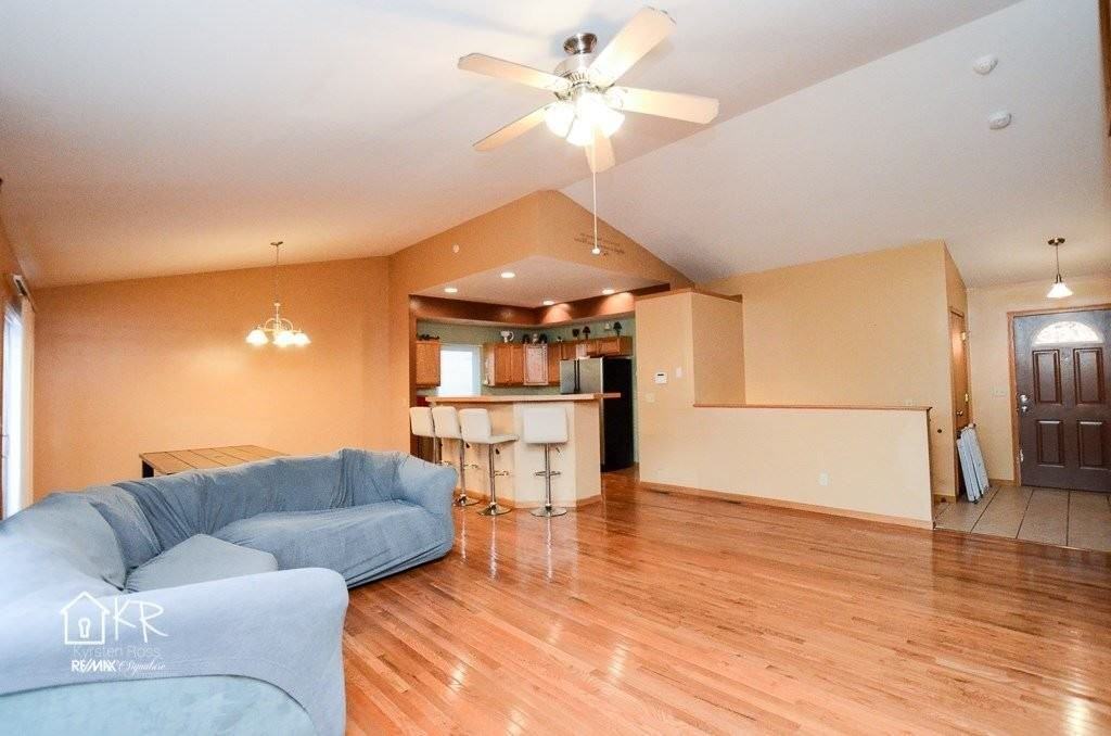 631 Tall Grass Dr - Photo 5 of 25