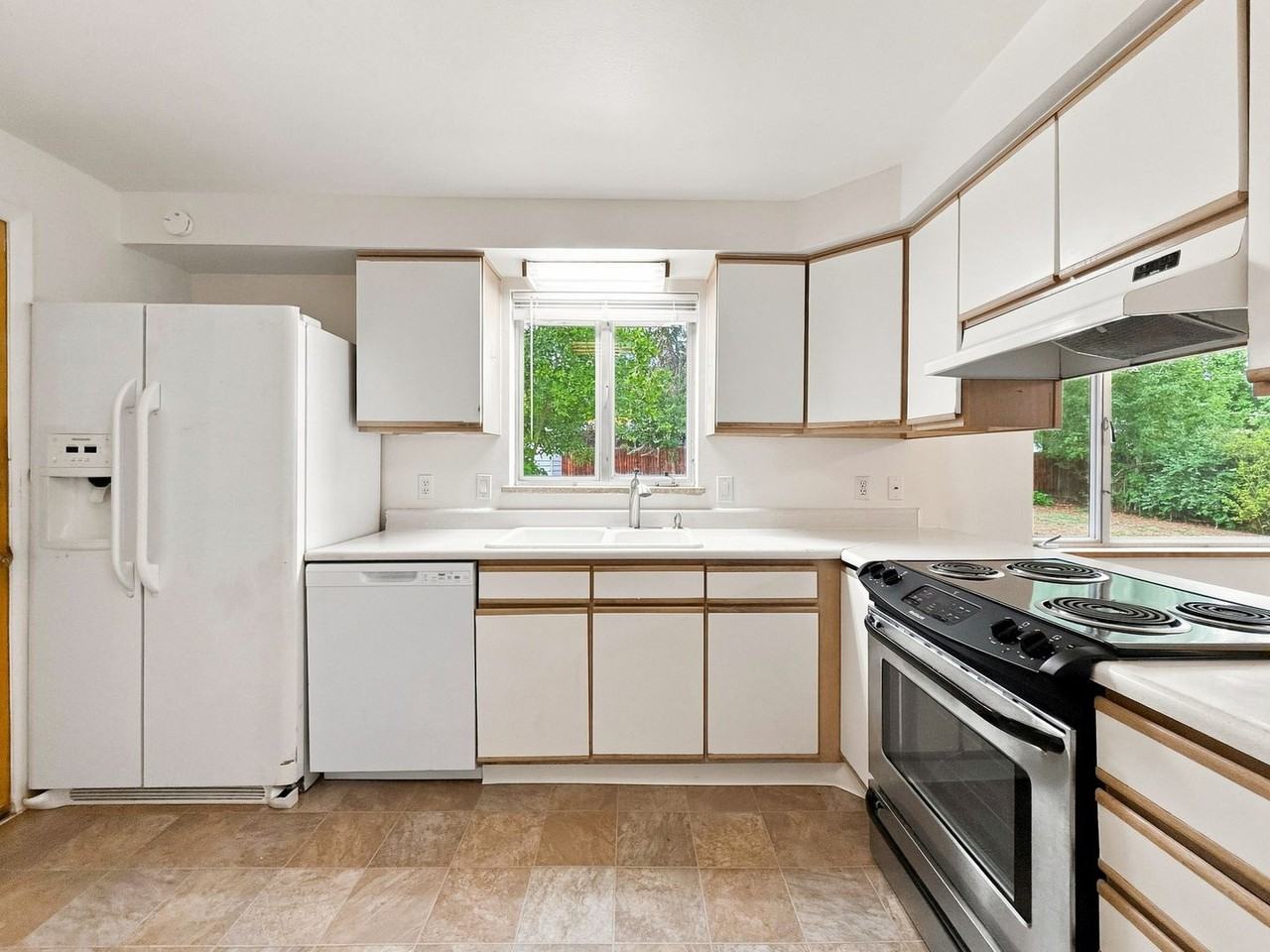 10841 W 68th Pl - Photo 5 of 18