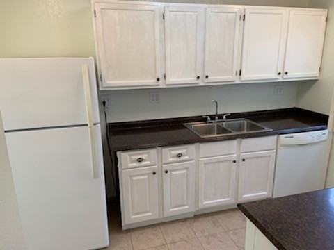 5425 Genoa Ln - Photo 7 of 19