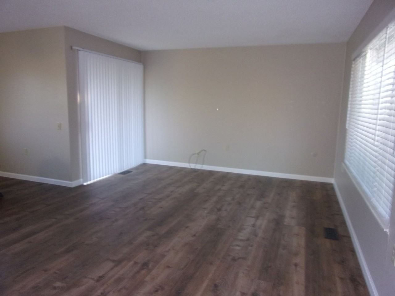 178 Rainier Cir - Photo 2 of 15