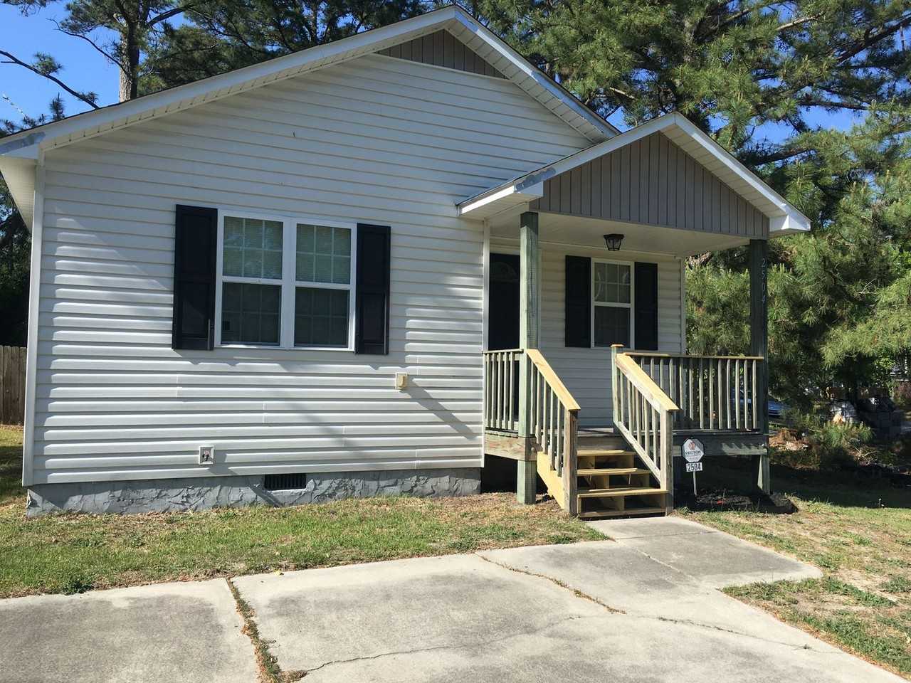 2504 Mckinley Ave - Photo 2 of 28