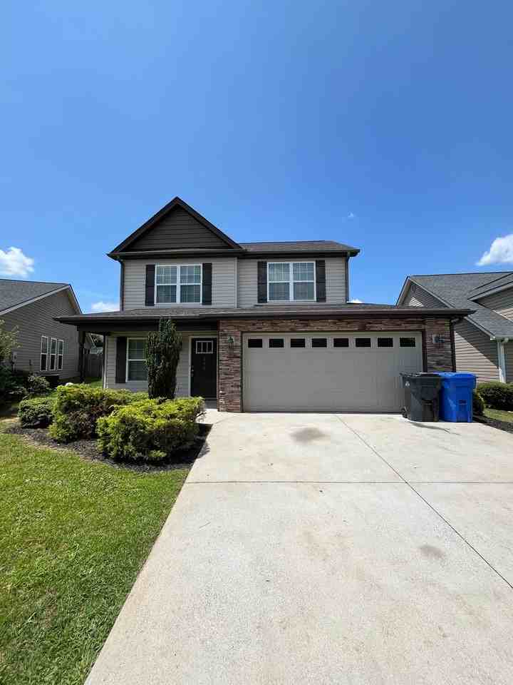 311 Glenlea Ln