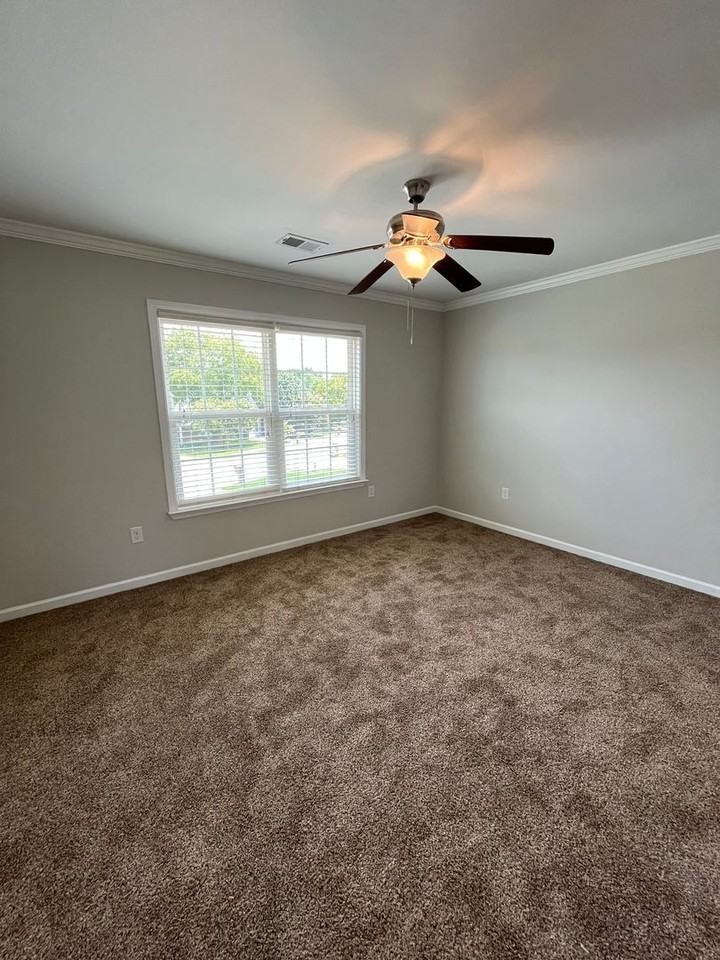 311 Glenlea Ln - Photo 6 of 16