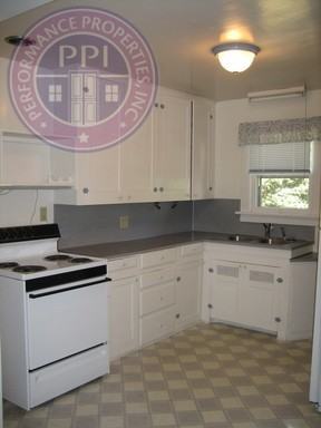3018 Ne 43rd Ave - Photo 3 of 11