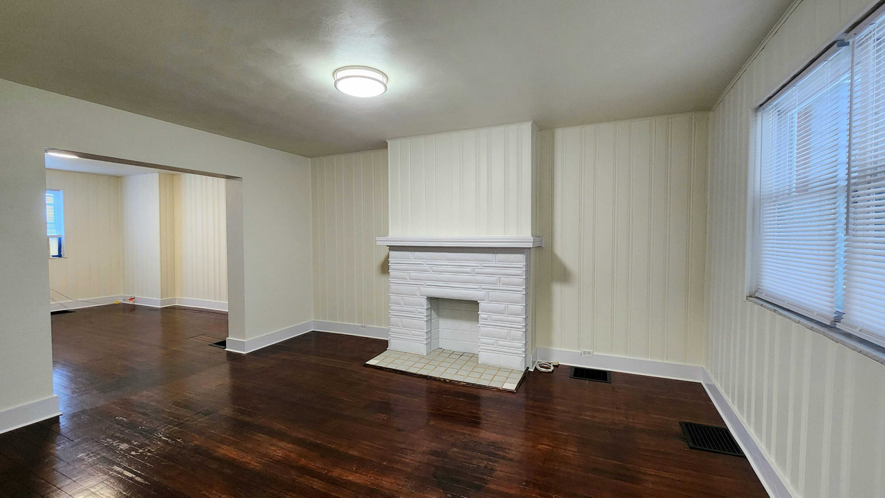 513 Margaret St - Photo 3 of 23