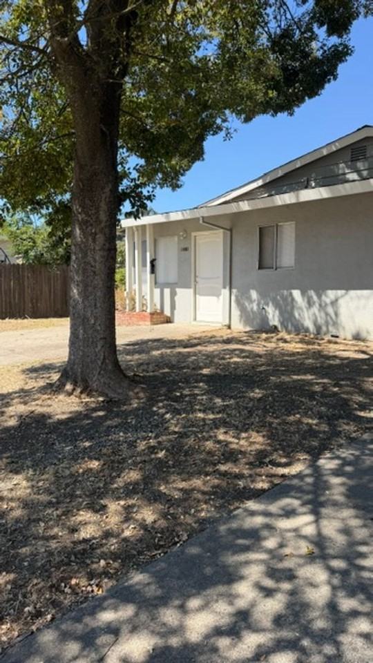 8211 Cordelia Cir - Photo 2 of 12