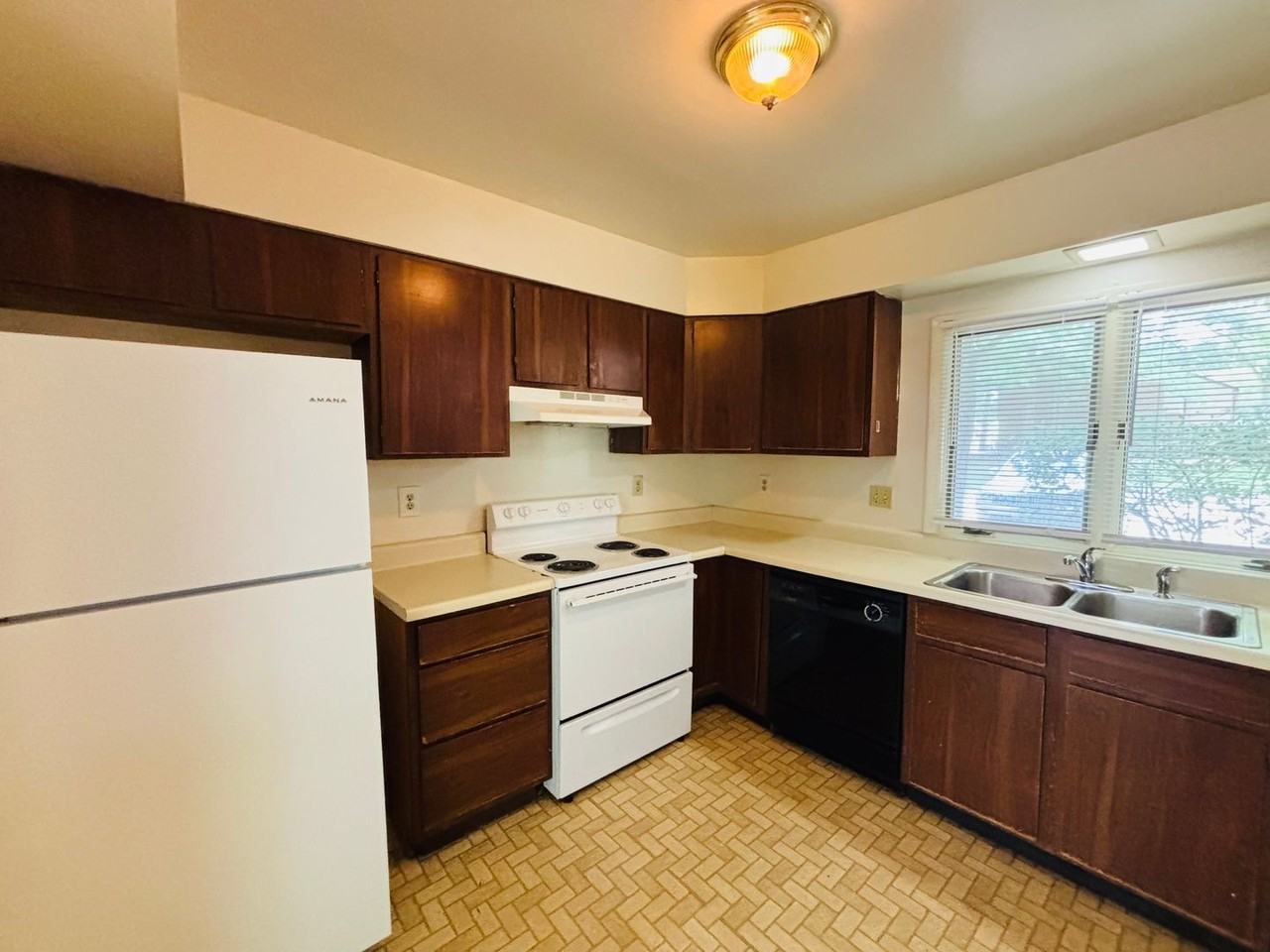 316 Shenandoah Cir - Photo 5 of 16