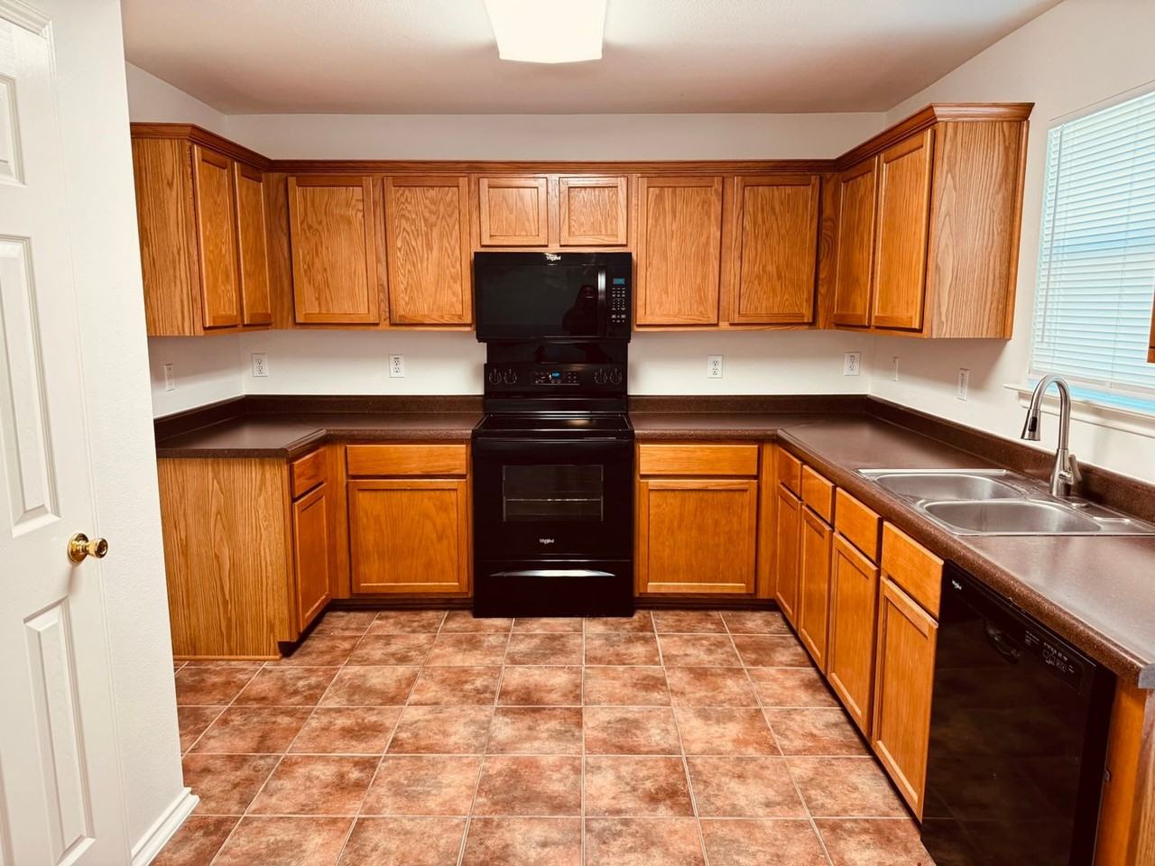 8943 Walnut Spgs - Photo 5 of 22