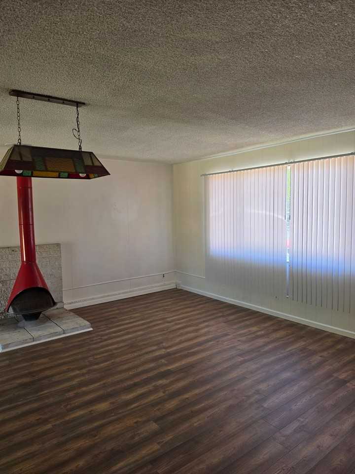 41441 David Rd - Photo 4 of 32