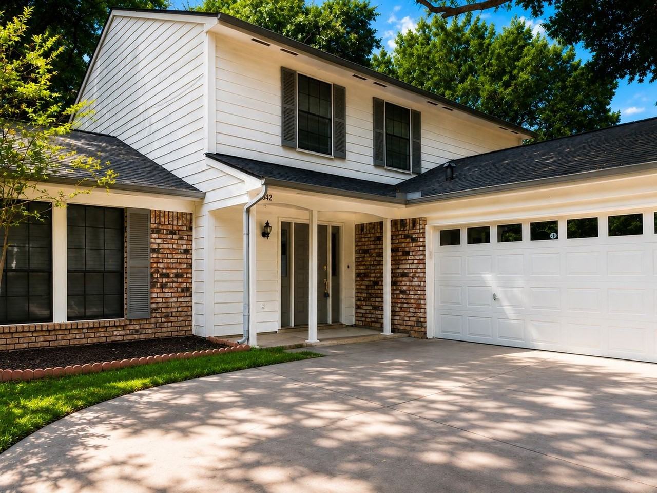 16042 Pinyon Creek Dr - Photo 3 of 30