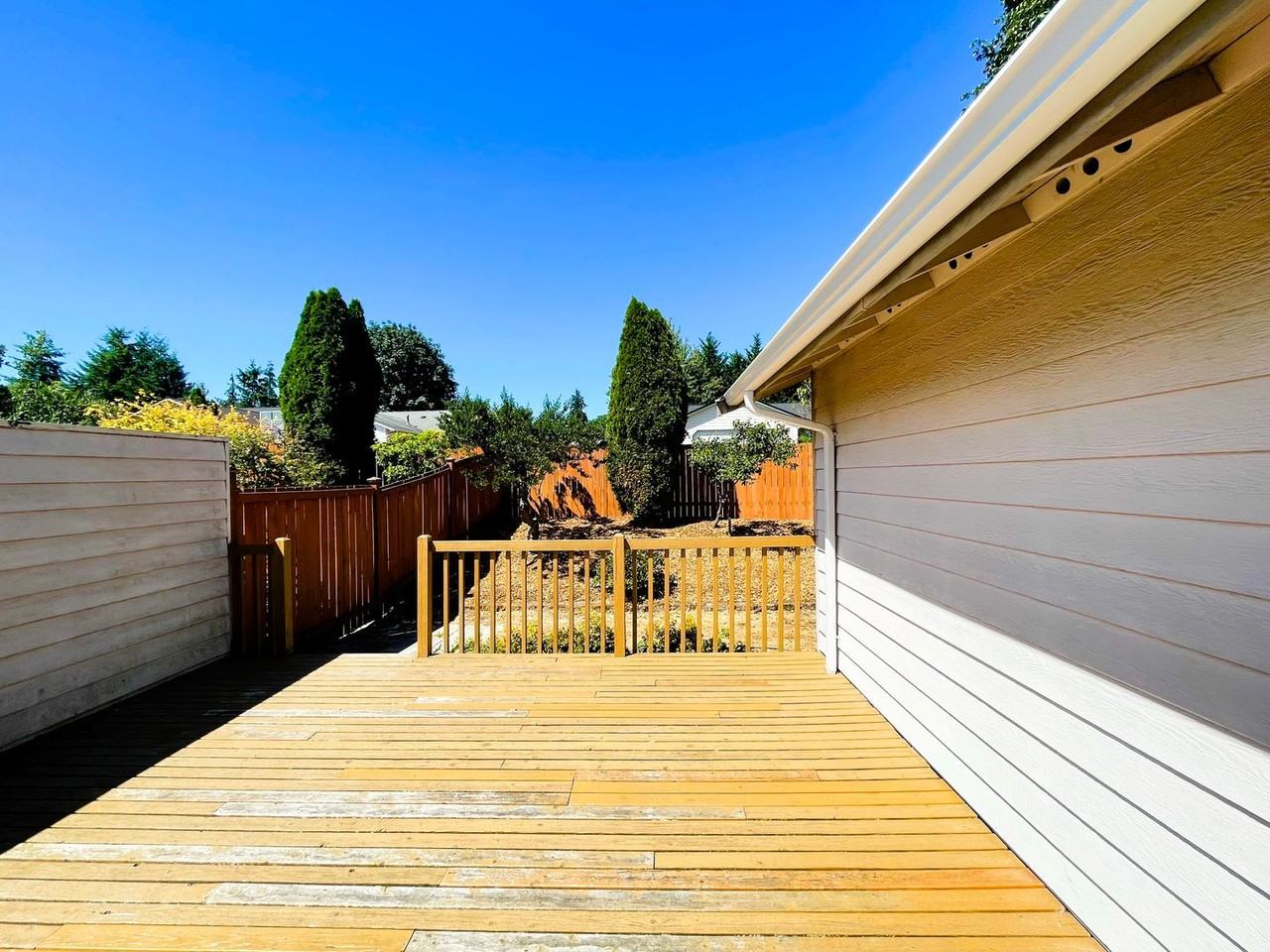 3022 Russell Way #B - Photo 7 of 14