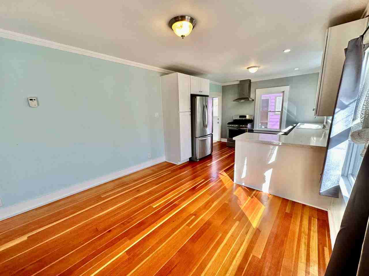 1814 Spalding Pl - Photo 7 of 35