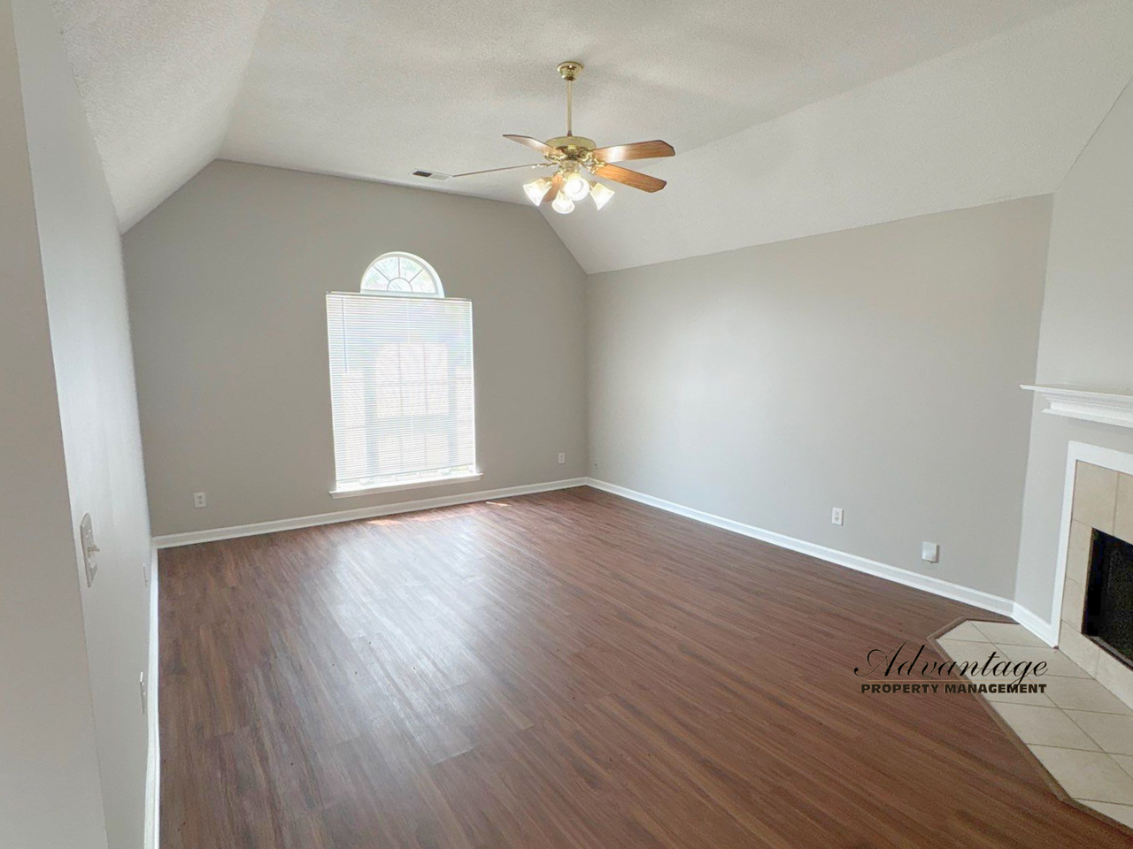 6888 Wrigley Dr - Photo 4 of 19