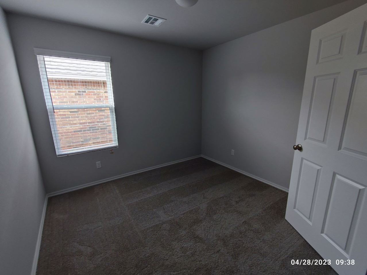 1211 Tortoise Wood Rd - Photo 6 of 24