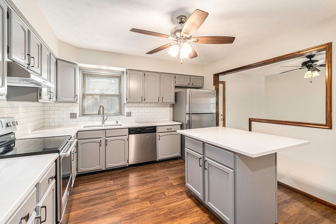 7208 Pine Dr - Photo 6 of 15