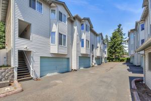 featured image of 10 E Casino Rd #A4